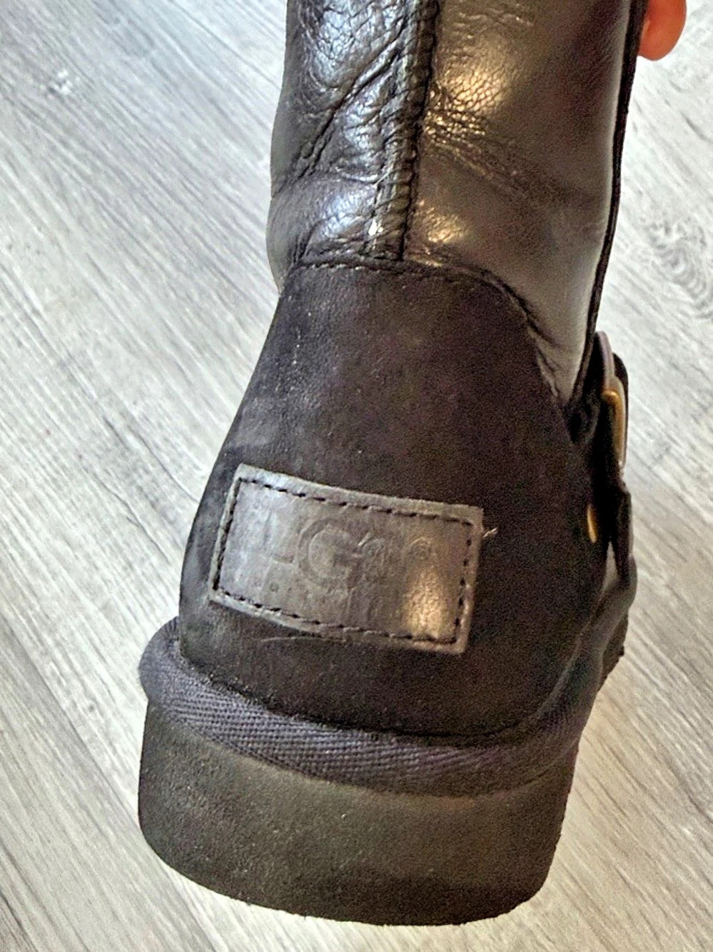 UGG W Blaise Crystal Studded Leather Boots Black US 7 - Picture 13 of 13